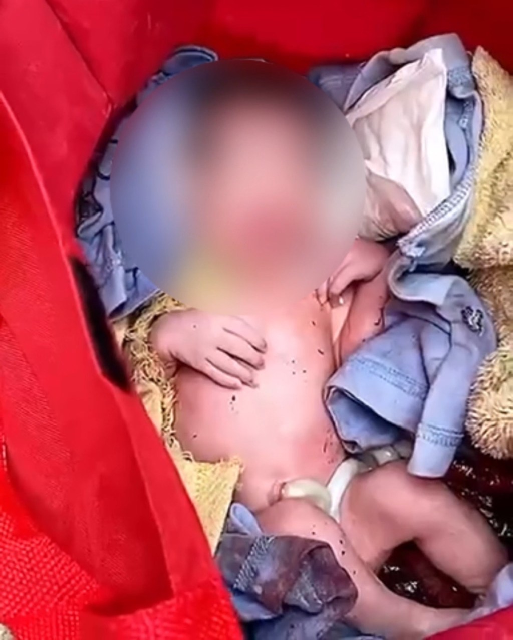Still bloodsoaked abandoned newborn baby found in eco bag in Malabon City 