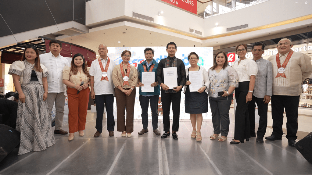 FAST Logistics Inks Deal with DTI CamSur, Bicol Entrepreneursto Boost Logistics Support for&nbsp;MSMEs