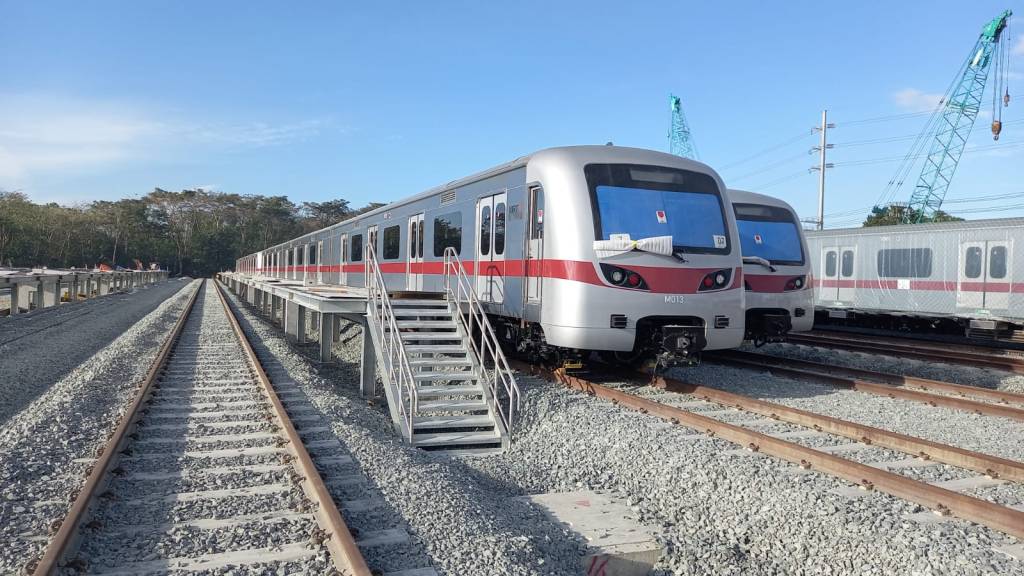 Faster MRT-7 completion to ease traffic from EDSA repairs&nbsp;urged