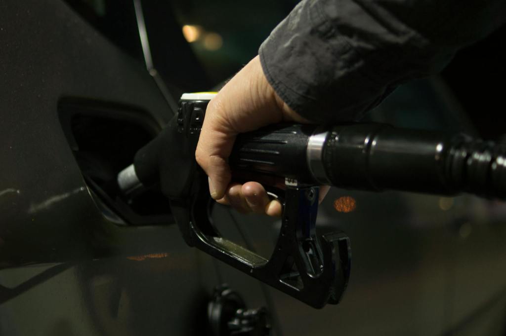 Fuel prices likely to drop by up to P2 per liter next week —&nbsp;DOE