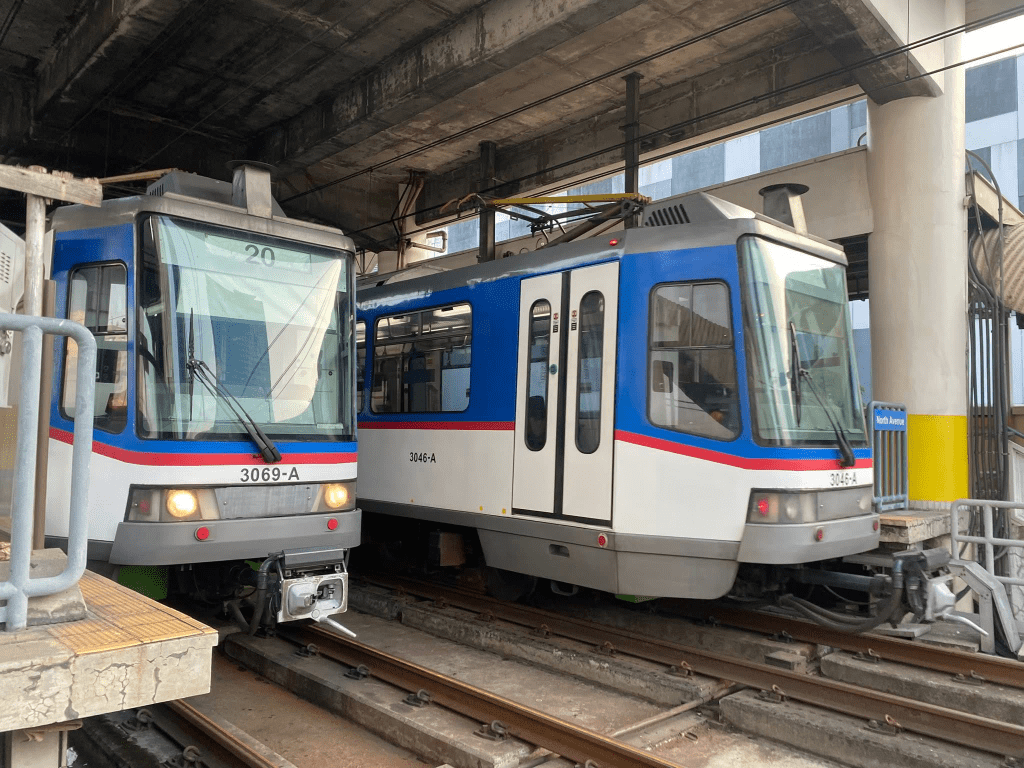 Dizon urges Sumitomo to speed up testing of Dalian trains for MRT-3&nbsp;use