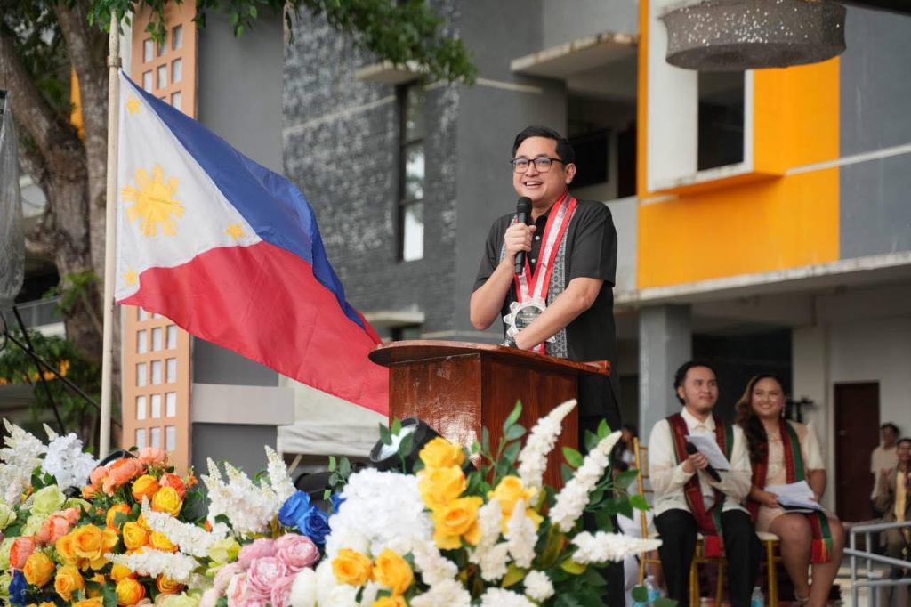 Bam Aquino files 10 education-related bills to address learning crisis, employment&nbsp;mismatch