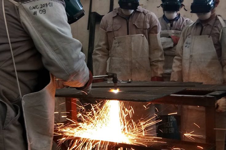 House OKs P200 daily wage hike bill on final&nbsp;reading