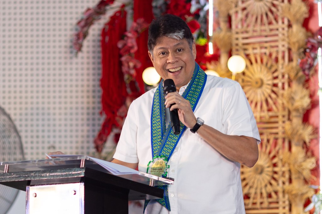 Pangilinan pushes innovation, training to raise farmers’&nbsp;income