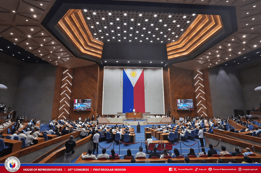 Romualdez denies kickback link, says Discayas’ claims are&nbsp;lies