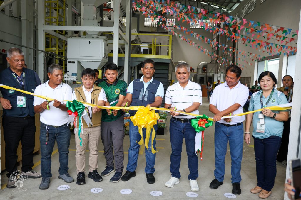 DA turns over P70-M rice processing facility to farmers in Naujan, Oriental&nbsp;Mindoro