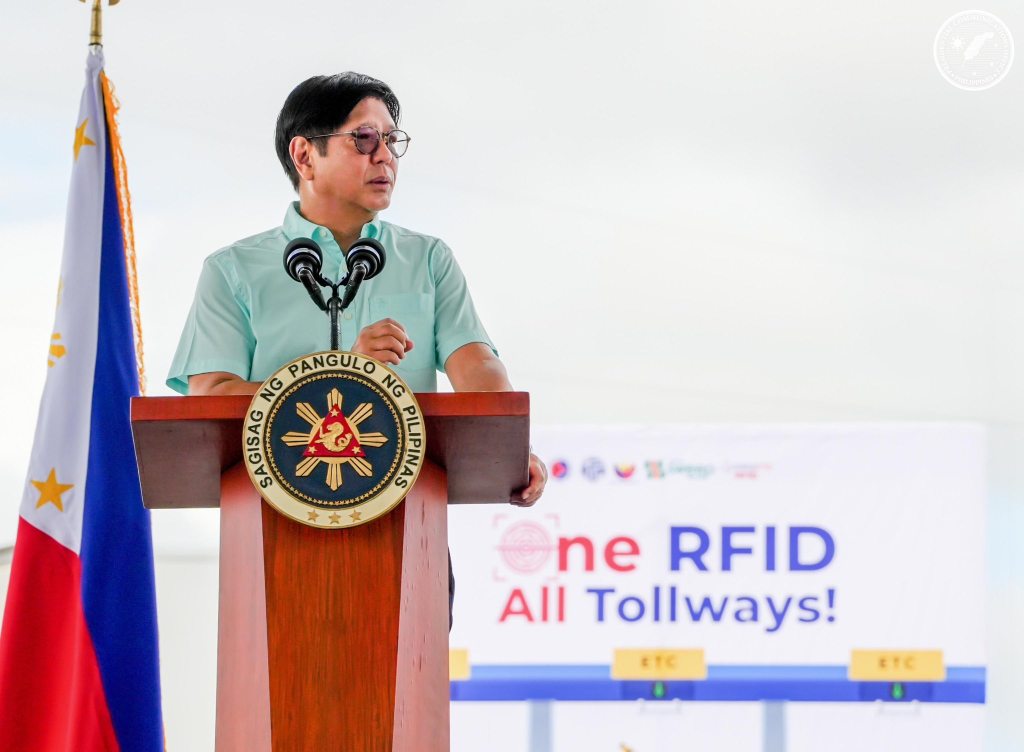 Marcos rolls out unified RFID system for all Luzon tollways to ease travel, cut&nbsp;delays