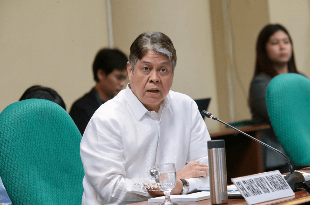 Proposed free meals program to prioritize local food, says&nbsp;Pangilinan
