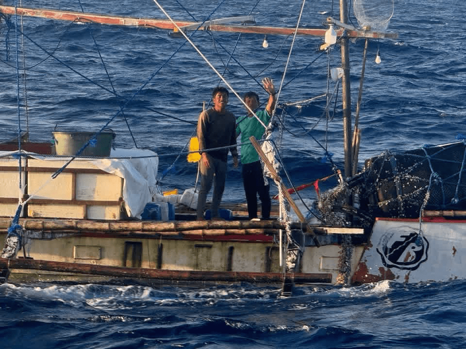 Chinese warship’s aid to fisherman does not justify EEZ presence —&nbsp;PCG