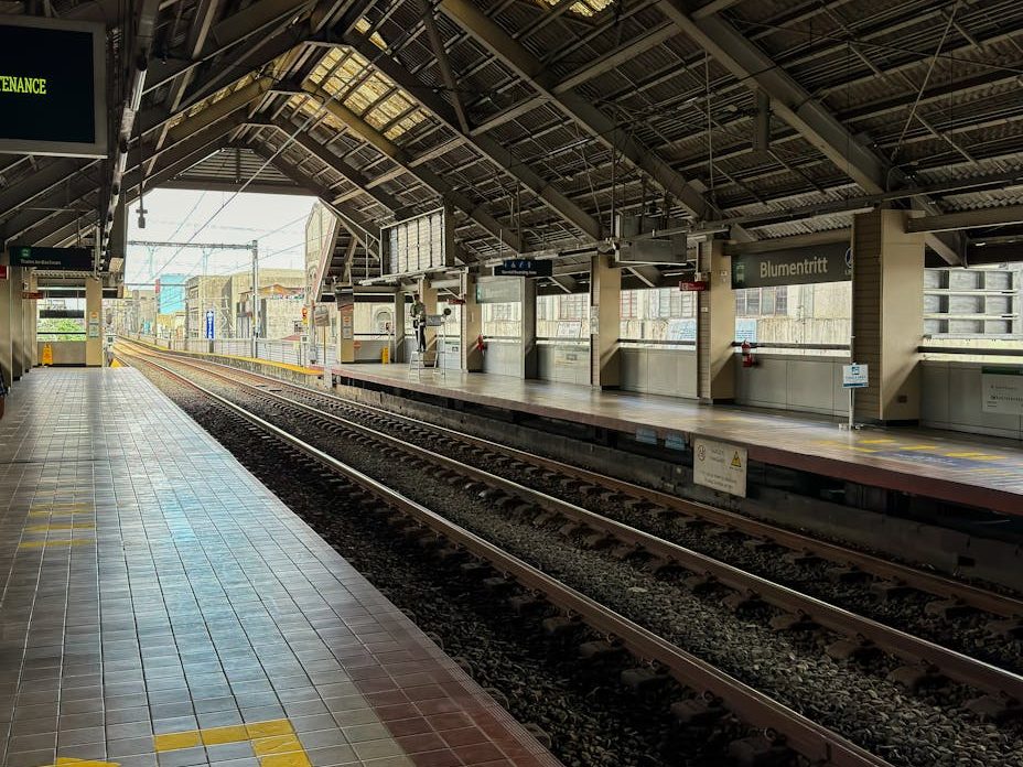 DOTr offers 12 days of free rides on LRT, MRT for commuters this&nbsp;Christmas