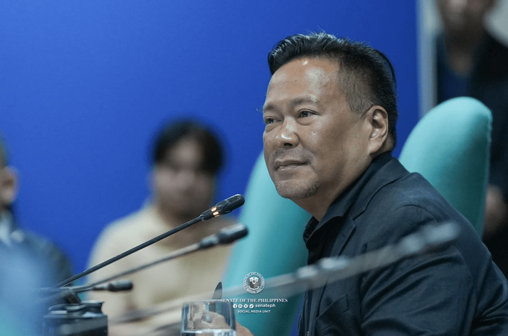Ejercito says anti-political dynasty bill could open politics to new&nbsp;leaders