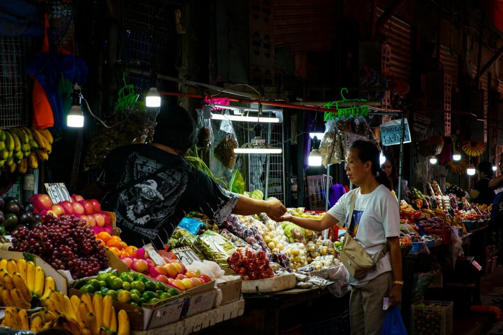 Rising pay now top issue for Marcos government, survey&nbsp;finds