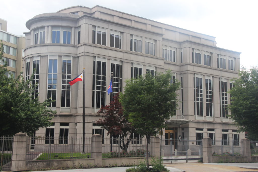 US maintains dual citizenship policy, Philippine Embassy clarifies