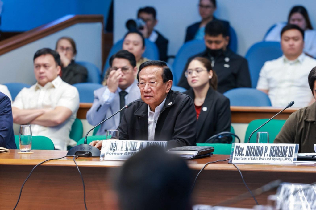 Ex-DPWH chief Manuel Bonoan barred from leaving Philippines without court&nbsp;approval