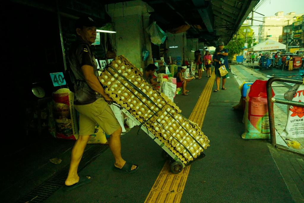 BSP sees inflation inching up in March, warns of upside&nbsp;risks