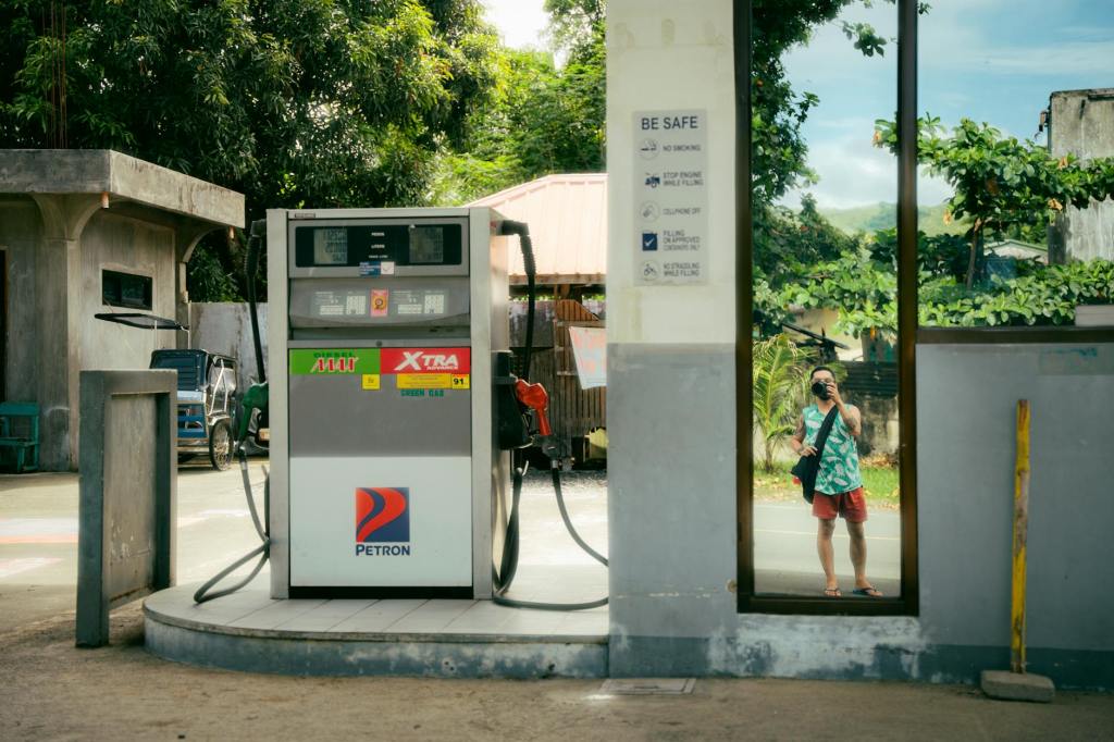 Marcoleta: Oil firms should refund consumers if excessive pricing is&nbsp;proven
