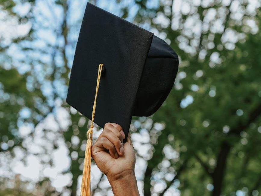 Colleges, universities urged to hold off tuition hikes amid energy&nbsp;emergency