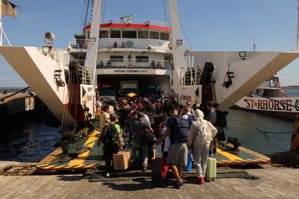 Several ferry trips canceled amid Tropical Depression Neneng,&nbsp;Habagat