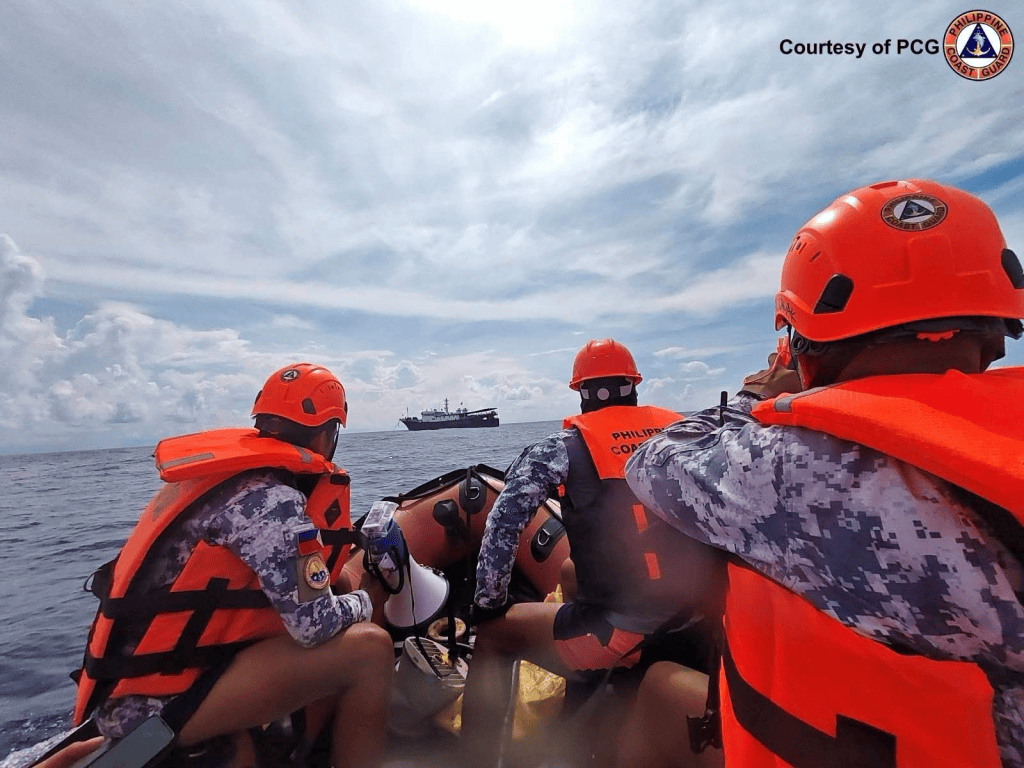 Chinese fishing vessel, four boats spotted in Lawak Island 
